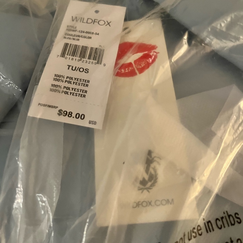 NWT Wildfox Puffy Light Blue Backpack - Picture 5 of 8
